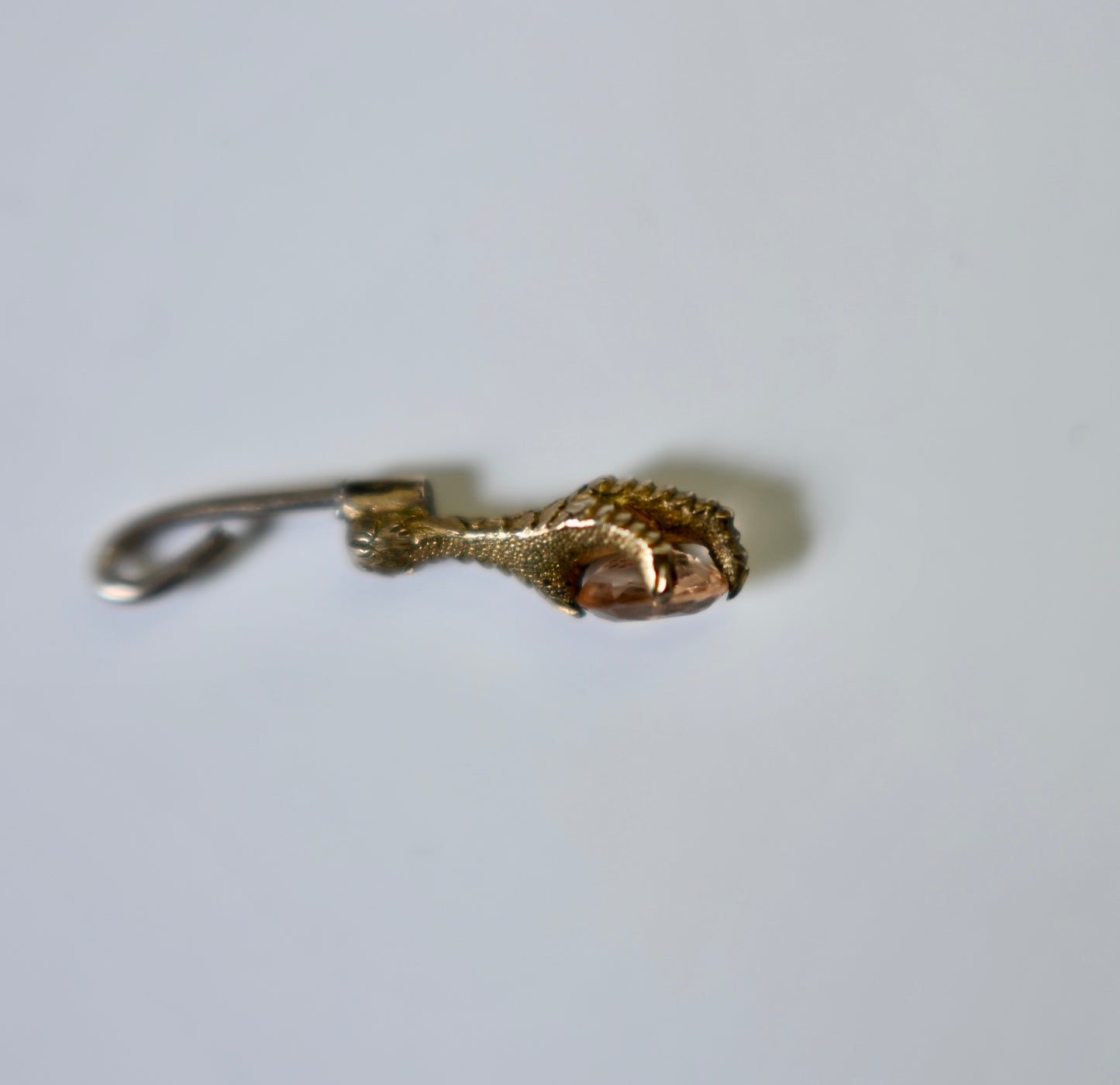 Egyptian Revival Victorian Claw pendant charm 9c set with orange topaz, 3.2cm 2.5g