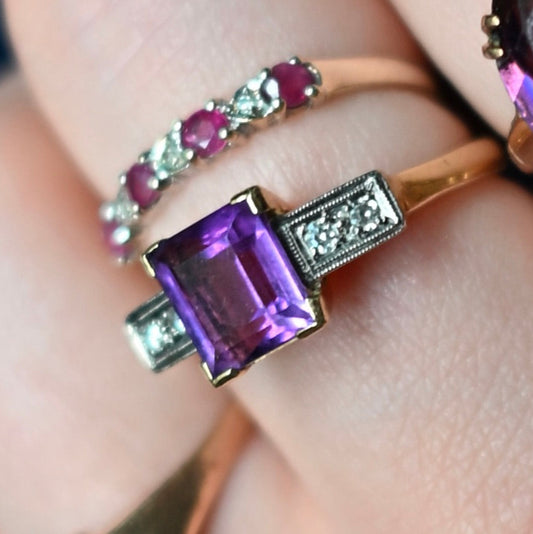 Vintage Art deco style 18k gold amethyst ring with diamond set shoulders, 7.25