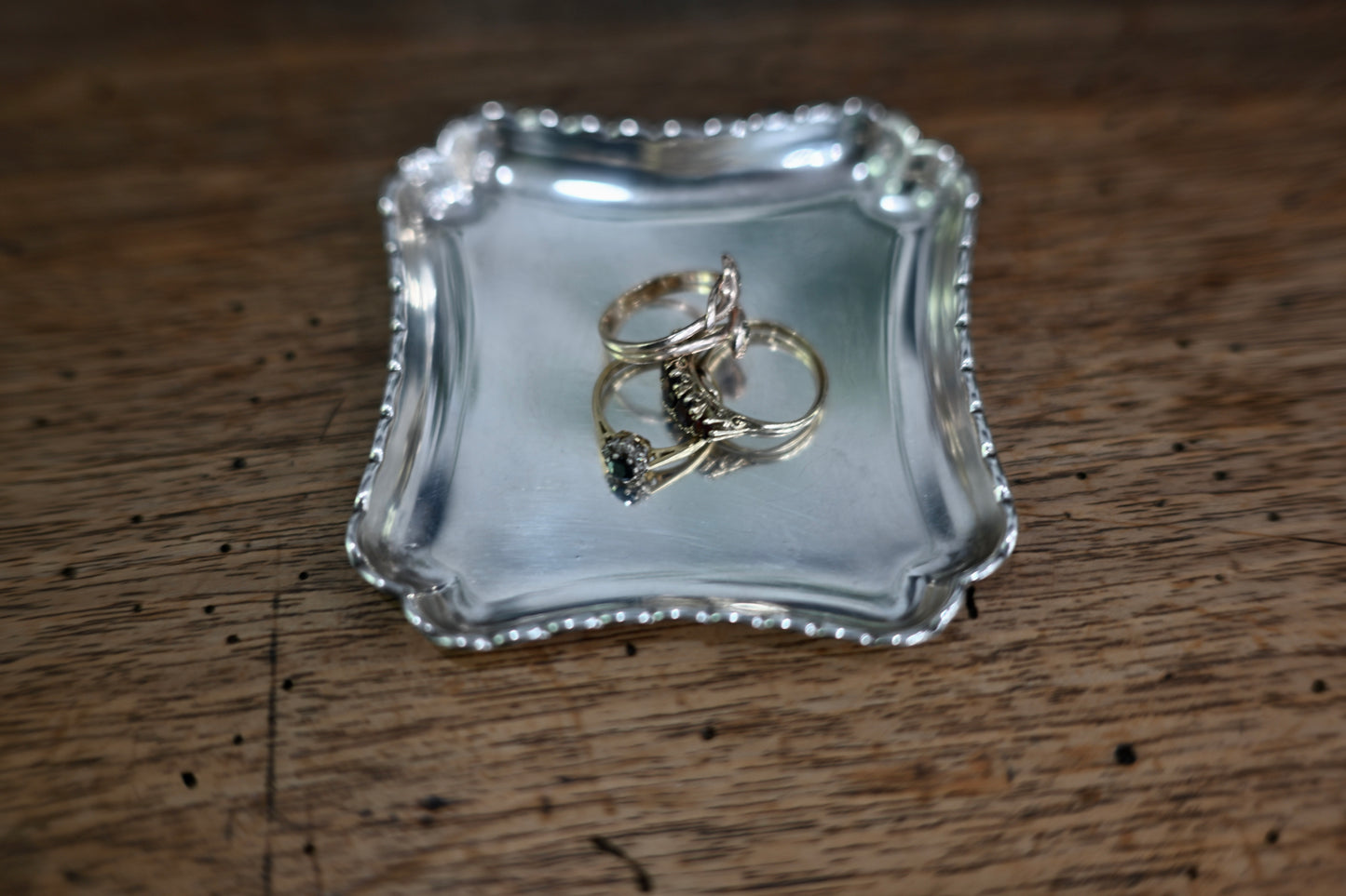 Tiffany & Co. Art Deco small sterling silver tray, by Richard Comyns, London 1932