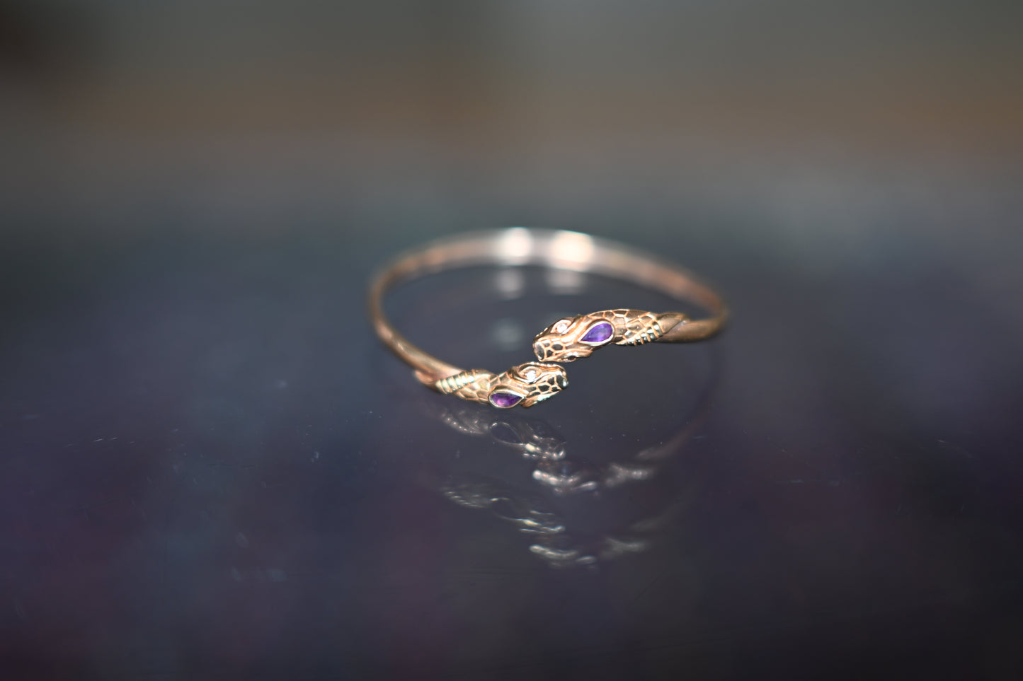 Stunning Antique gold bangle snake heads with amethyst and clear stones 9k, 9.5g